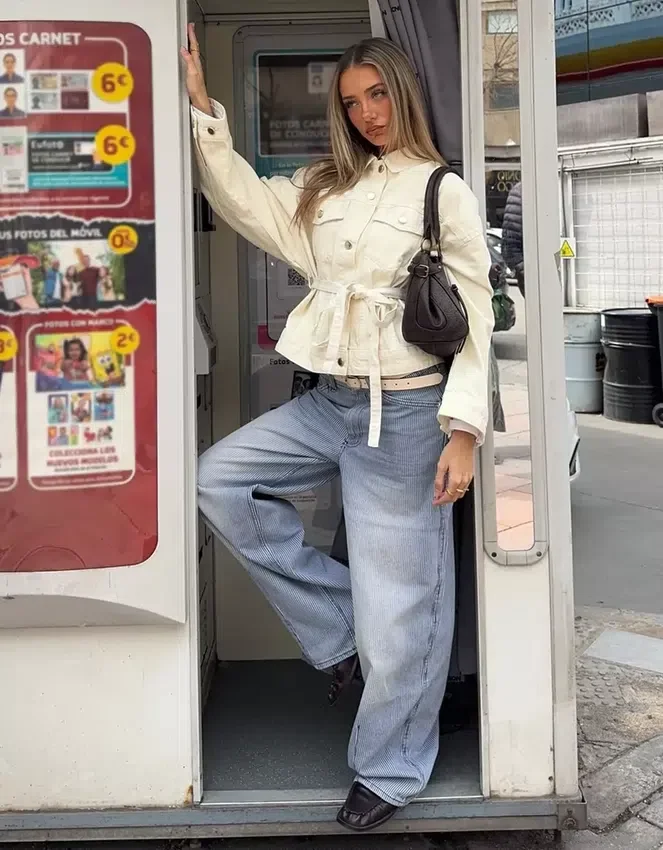 Oversize-Denim-Jeansjacke – Jacken und Trenchcoats Oversize-Denim-Jeansjacke – Jacken und Trenchcoats