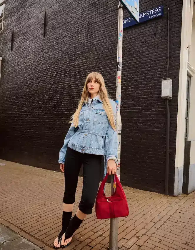 Oversize-Denim-Jeansjacke – Jacken und Trenchcoats Oversize-Denim-Jeansjacke – Jacken und Trenchcoats