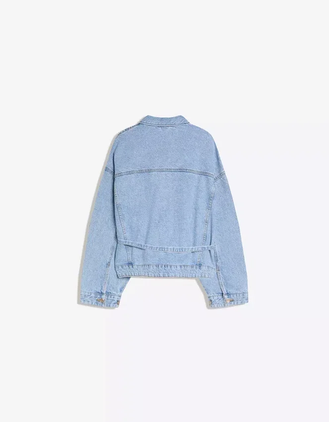 Oversize-Denim-Jeansjacke – Jacken und Trenchcoats Oversize-Denim-Jeansjacke – Jacken und Trenchcoats