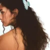 Packung mit gepunkteten Haarspangen Packung mit gepunkteten Haarspangen