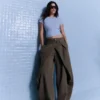 Plissee-Hose mit Doppelknopf – Hose