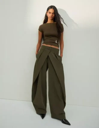 Plissee-Hose mit Doppelknopf – Hose