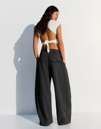 Plissee-Hose mit Doppelknopf – Hosen – Damen