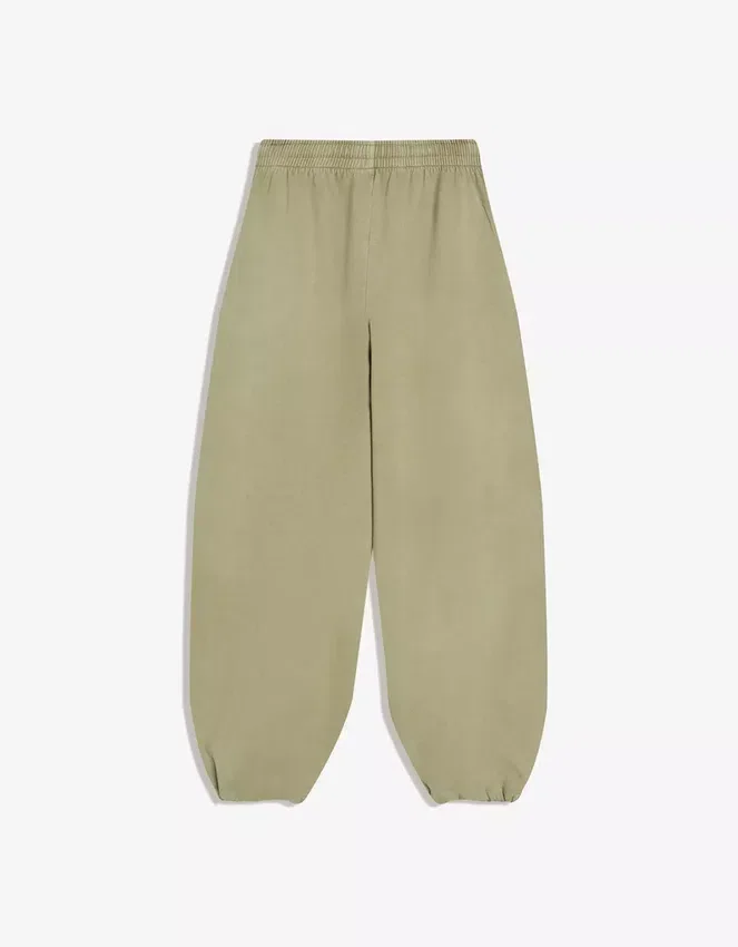 Plüsch-Hose mit Stoppern – #Bershkastyle – Damen Plüsch-Hose mit Stoppern – #Bershkastyle – Damen