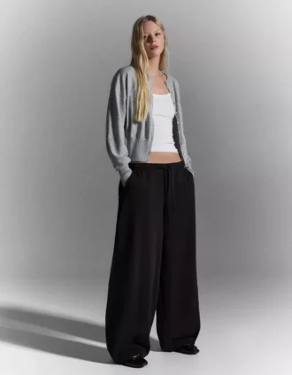Plüsch-Hose mit Stoppern – Hosen – Damen