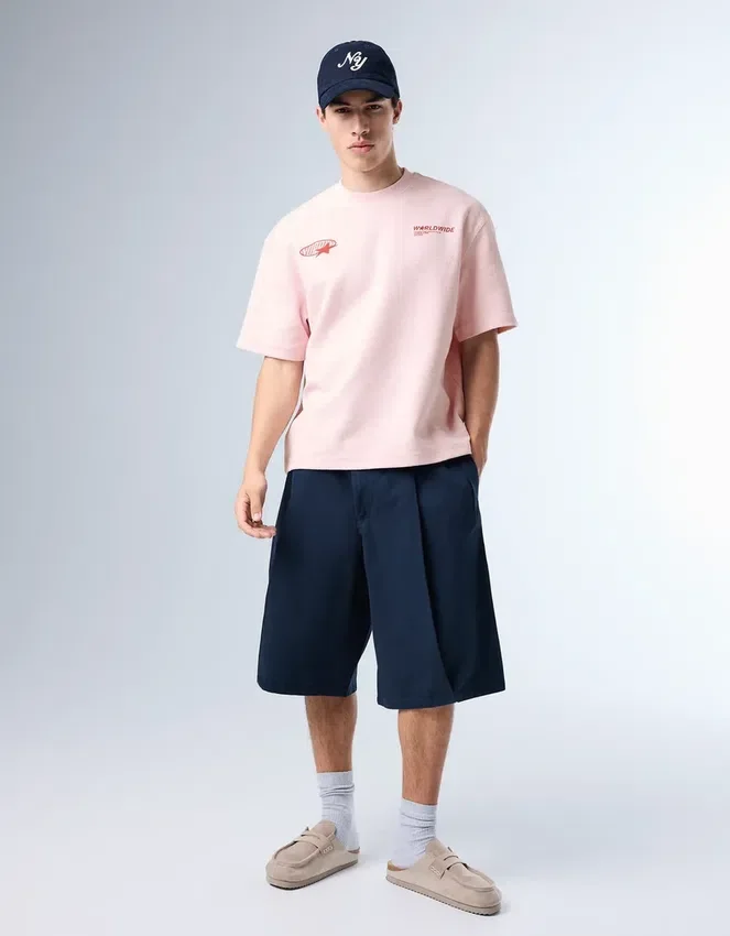 Plüsch-T-Shirt mit Aufdruck – T-Shirts und Poloshirts Plüsch-T-Shirt mit Aufdruck – T-Shirts und Poloshirts