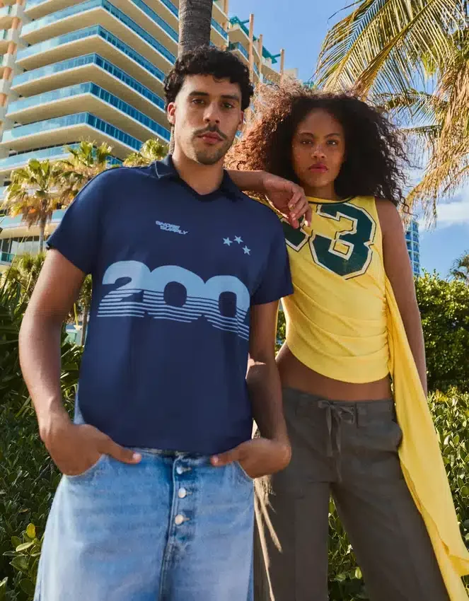 Polohemd mit Retro-Print – Bershka Lovers Polohemd mit Retro-Print – Bershka Lovers