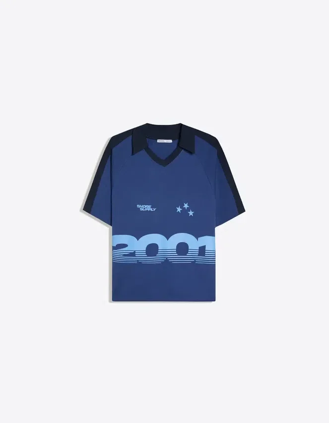 Polohemd mit Retro-Print – Bershka Lovers Polohemd mit Retro-Print – Bershka Lovers