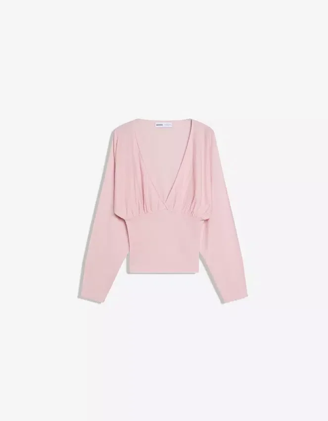 Pullover mit V-Ausschnitt und Schärpe Pullover mit V-Ausschnitt und Schärpe