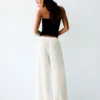 Rustikale Hose mit Wide Leg und Falten Rustikale Hose mit Wide Leg und Falten