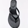 Sandalen mit Fersenriemen – Sandalen mit High Heels