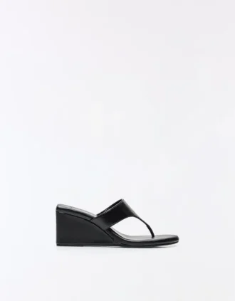 Sandalen mit Keilabsatz – Damen Sandalen mit Keilabsatz – Damen
