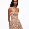 Schulterfreies Minikleid Schulterfreies Minikleid