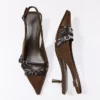 Slingback-Schuhe mit Kitten-Heel und Schnallen – Schuhe mit High Heels