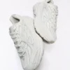 Sneaker mit voluminöser Sohle Sneaker mit voluminöser Sohle