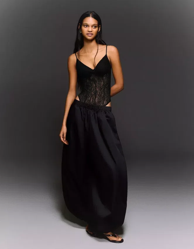 Spitzen-Bodysuit mit Trägern – #Bershkastyle – Damen Spitzen-Bodysuit mit Trägern – #Bershkastyle – Damen
