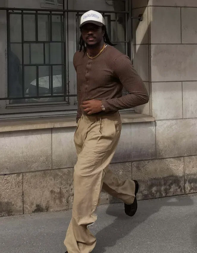Super-Baggy-Hose mit Abnähern Super-Baggy-Hose mit Abnähern