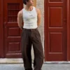 Super Baggy-Hose mit Falten im Semi-Jogger-Stil Super Baggy-Hose mit Falten im Semi-Jogger-Stil