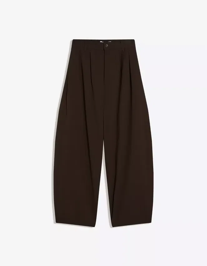 Super Baggy-Hose mit Falten im Semi-Jogger-Stil Super Baggy-Hose mit Falten im Semi-Jogger-Stil