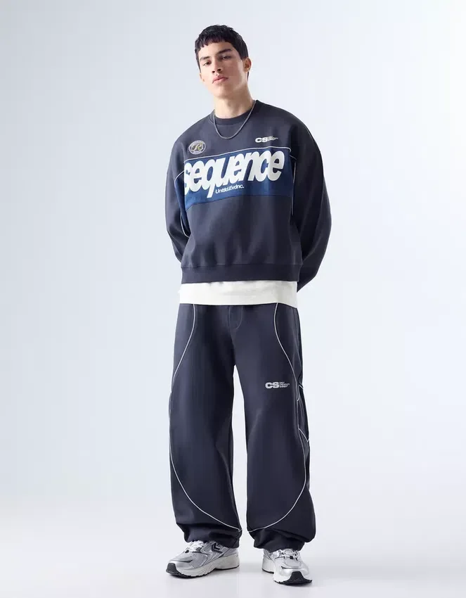 Sweatshirt mit Rundhalsausschnitt und Aufdruck – Sweatshirts und Hoodies Sweatshirt mit Rundhalsausschnitt und Aufdruck – Sweatshirts und Hoodies