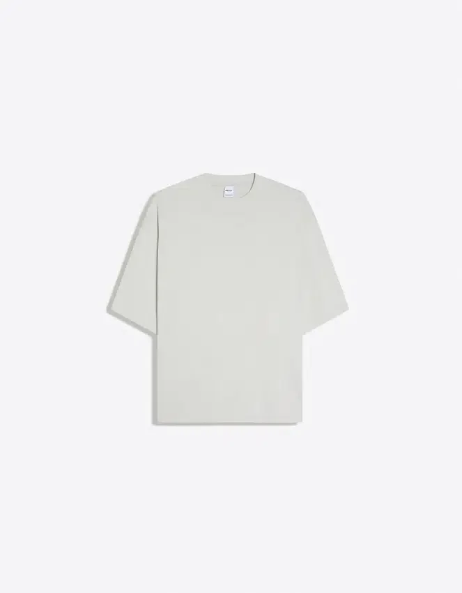 T-Shirt in weiter, kastenförmiger Fit-Passform – Bershka Lovers T-Shirt in weiter, kastenförmiger Fit-Passform – Bershka Lovers