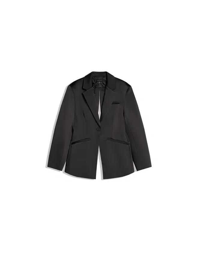 Taillierter Satinblazer – Jacken und Trenchcoats Taillierter Satinblazer – Jacken und Trenchcoats