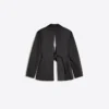 Taillierter Satinblazer – Jacken und Trenchcoats Taillierter Satinblazer – Jacken und Trenchcoats