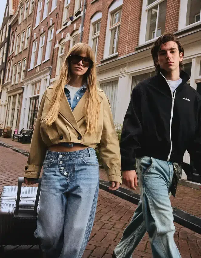 Trenchcoat mit Balloneffekt – Jacken und Mäntel Trenchcoat mit Balloneffekt – Jacken und Mäntel