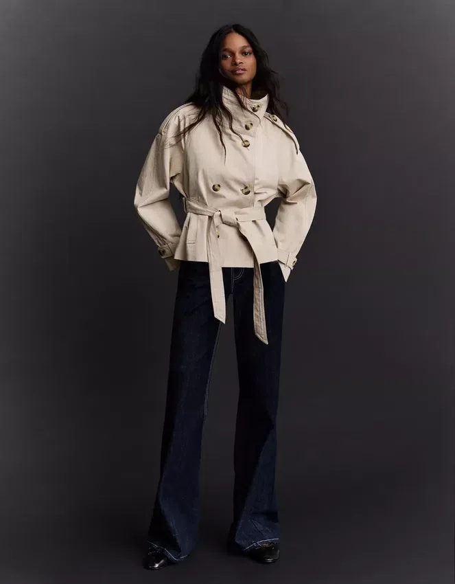 Trenchcoat mit Trichterkragen – Jacken und Trenchcoats Trenchcoat mit Trichterkragen – Jacken und Trenchcoats