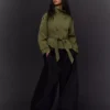 Trenchcoat mit Trichterkragen – Jacken und Trenchcoats Trenchcoat mit Trichterkragen – Jacken und Trenchcoats