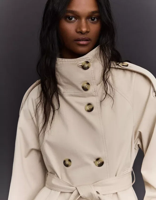 Trenchcoat mit Trichterkragen – Jacken und Trenchcoats Trenchcoat mit Trichterkragen – Jacken und Trenchcoats