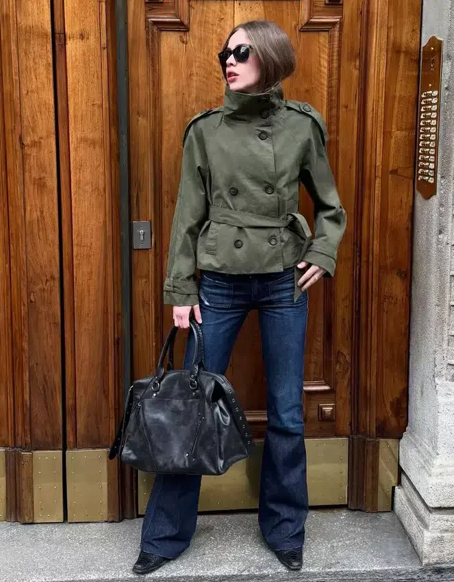 Trenchjacke mit Trichterkragen Trenchjacke mit Trichterkragen