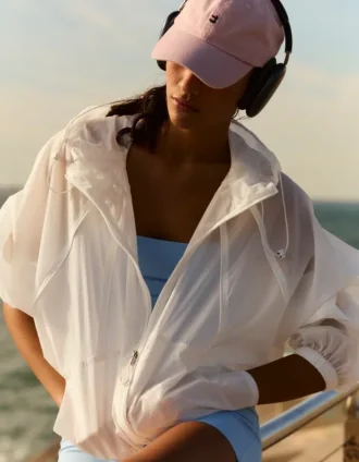 Wasserabweisende Kapuzenjacke aus Nylon