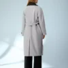 Weicher Trenchcoat mit Gürtel – Jacken und Mäntel