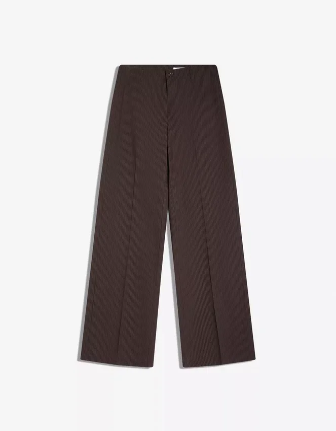 Weit geschnittene Hose (Hose) Weit geschnittene Hose (Hose)