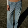 Weit geschnittene Jeans mit niedriger Leibhöhe – Hose