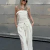 Wide Leg Jeans mit niedriger Leibhöhe und Abnähern