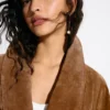 Zweireihige Jacke aus Wildleder – Jacken und Trenchcoats