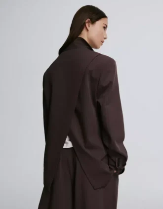 Zweireihiger gestreifter Blazer – Jacken und Trenchcoats Zweireihiger gestreifter Blazer – Jacken und Trenchcoats